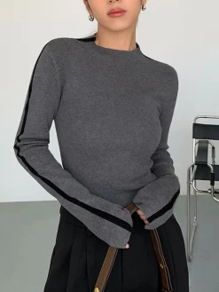 Round Neck Contrast Trim Slim Knit Top