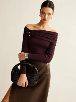 Ruched Slim Knit Top