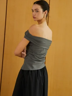 Ruched Zipper Off-Shoulder Tank Top