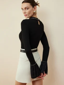 Ruffle-Cuff  Cutout Slim Blouse