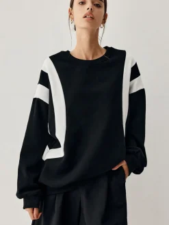 Side Panel Oversized Sweatshirt