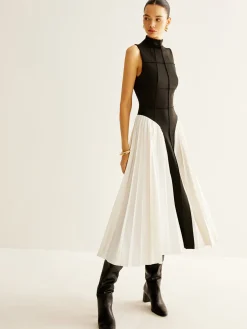 Sleeveless Color Block Pleated Dress