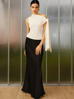 Slim Fit Asymmetrical Cold Shoulder Knotted Tank Top