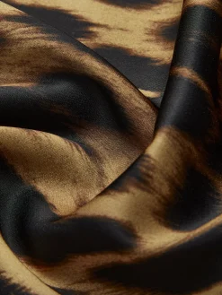 Slim Leopard Print Maxi Skirt