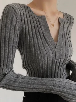 Solid Textured V-neck Knit Top