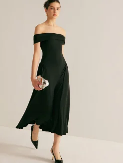 Straight Neck Pleated Dress
