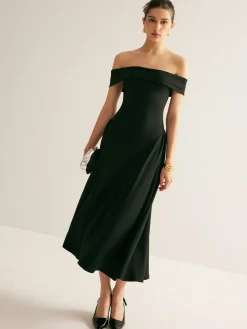 Straight Neck Pleated Dress