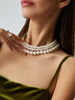 Treble Layers Pearl Necklace