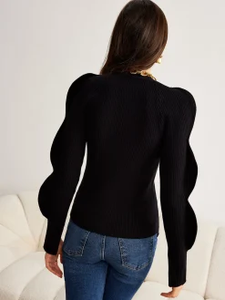 Turn Lock Wave-Sleeve Cardigan