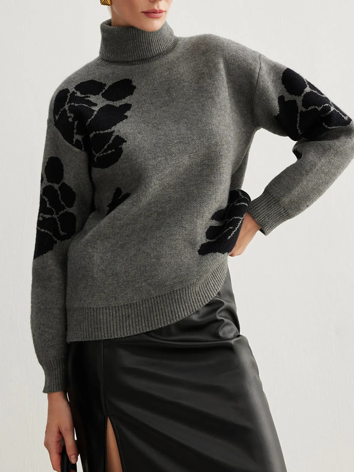 Turtleneck Color Block Shift Sweater