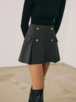 Versatile Side Pleated Mini Skirt