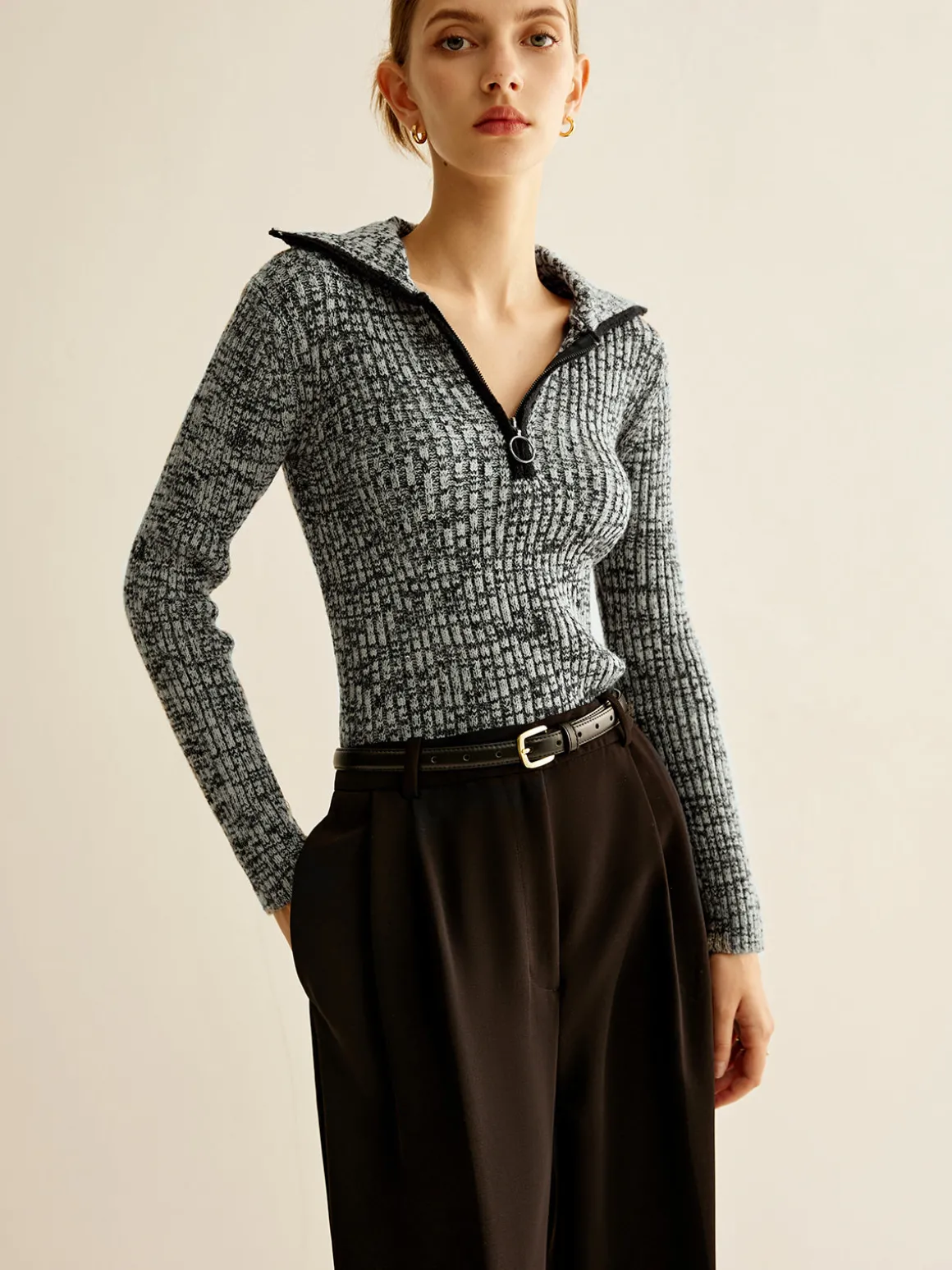 Vintage Contrast Trim Zipper Knit Top