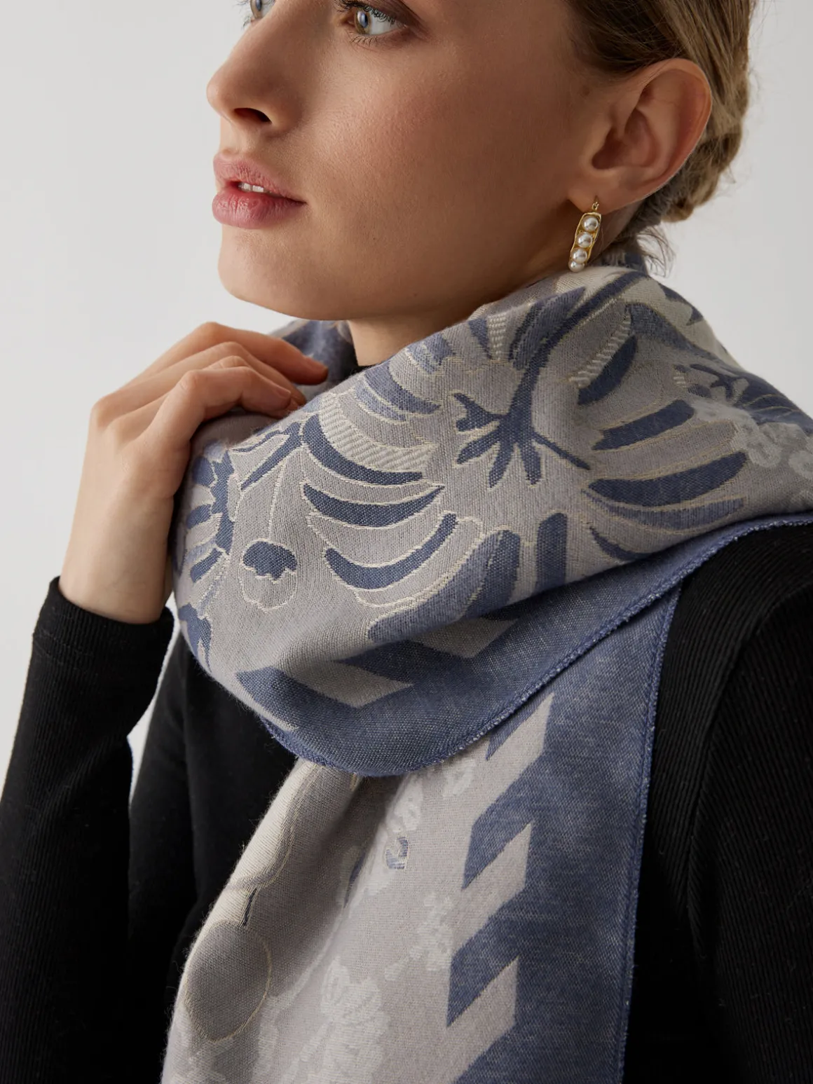 Vintage Plant Flower Jacquard Cotton Scarf