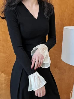 V-Neck Contrast Ruffle-Cuff Blouse