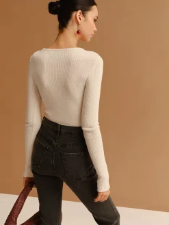 V-Neck 3D Flower Pleated Slim Blouse