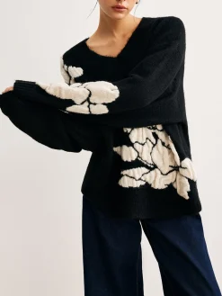 V-Neck Knit-Floral Shift Sweater
