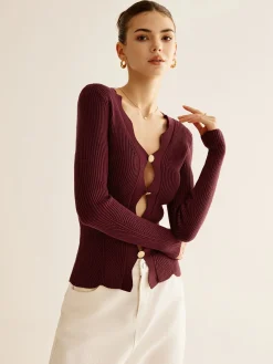 Wave Trim Cutout Slim Knit Top