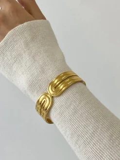 Wide Tunnel Open Bracelet