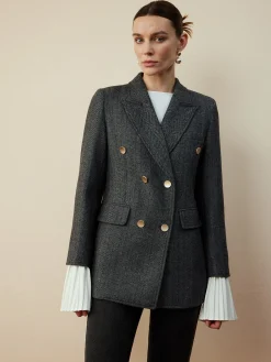 Wool-Blend Chevron Tweed Fit Blazer